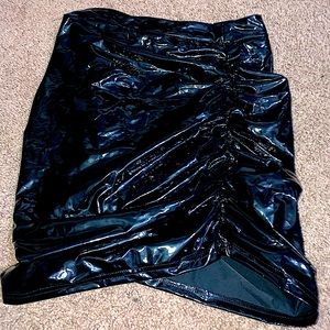 never worn, tighter fit skirt